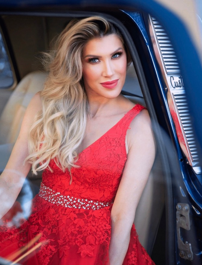 Kimberly Dawn Releases Highly Anticipated Christmas Single ‘Life Changing’