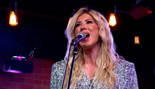 Christmas Music Special: Kimberly Dawn performs "Life Changing"